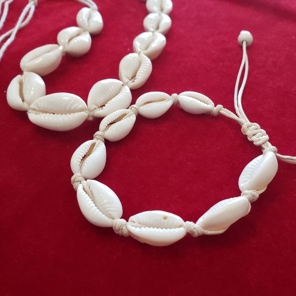 Sea shell Necklace and bracelet - Picture 2 of 7